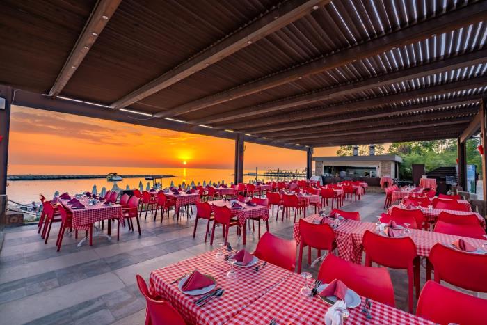 Long Beach Resort spa